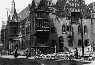 Rynek devastato dalla seconda guerra mondiale